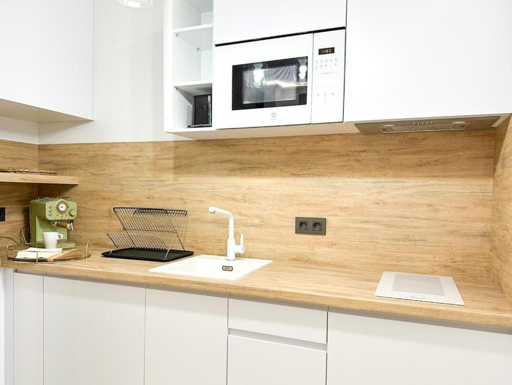 Apartamento En El Centro De Malaga Apartman Kültér fotó